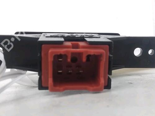Used Warning switch SUZUKI GRAND VITARA II (JT, TE, TD) 1.9 DDiS All-wheel Drive (JT419, TD44, JB419WD, JB419XD,... (129 hp) 31277824