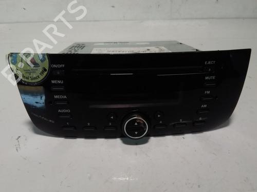 Used Radio Radio FIAT PUNTO (199_) 0.9 Twinair Turbo (86 hp) 36486198 36486198
