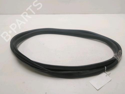 Used Rubber door seal RENAULT MEGANE III Coupe (DZ0/1_) 1.5 dCi (DZ09, DZ0D, DZ1F, DZ1G, DZ14, DZ29) (110 hp) 22213931