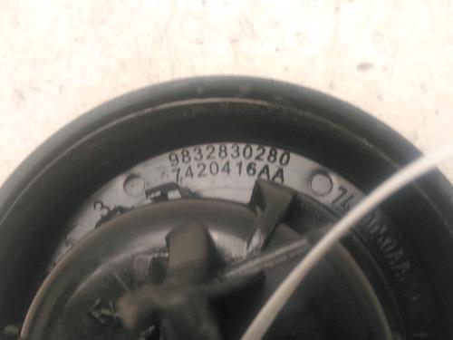 fuel-flap-peugeot-2008-ii-ud_-us_-uy_-uj_-ur_-uc_-2019-26304169 main image