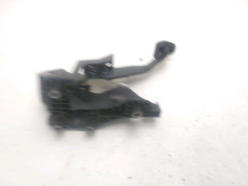 Used Break pedal DACIA DUSTER (HM_) 1.5 dCi 115 (HMAD) (116 hp) 29469435