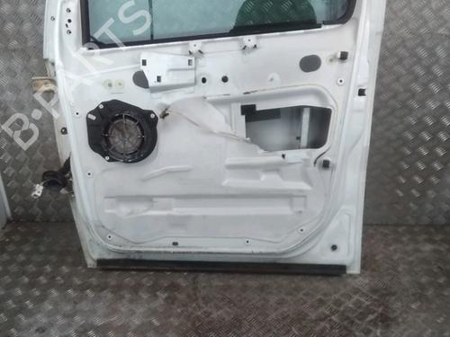 Used Right front door Right front door 24882386 24882386