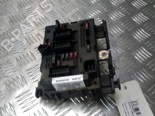 Used Fuse box Fuse box 13078585 13078585