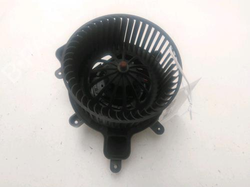 Used Heater blower motor PEUGEOT 3008 I MPV (0U_) 1.6 HDi (112 hp) 24601551