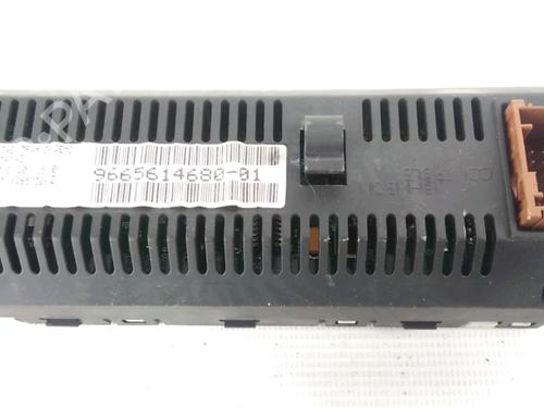 Used Display monitor Display monitor CITROËN JUMPY II Van 1.6 HDi 90 16V (90 hp) 34333271 34333271