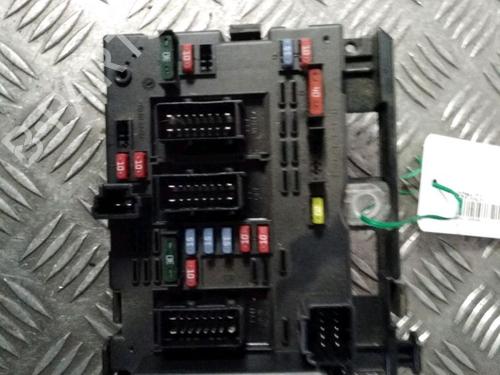 Used Fuse box Fuse box PEUGEOT 206+ (2L_, 2M_) 1.4 HDi eco 70 (68 hp) 11712382 11712382