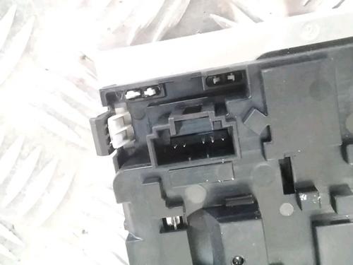 Used Interior roof light Interior roof light SEAT ARONA (KJ7, KJP) 1.0 TSI (95 hp) 13082557 13082557