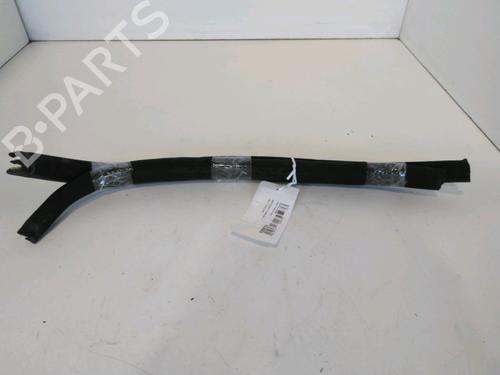 Türkonturgummi für MERCEDES-BENZ SLK (R170) 200 (170.435) (136 hp) 30310953