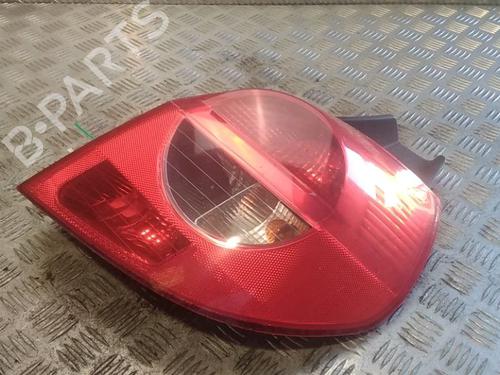 Høyre baklys Høyre baklys RENAULT CLIO III (BR0/1, CR0/1) 1.5 dCi (BR17, CR17) (86 hp) 15644296 15644296