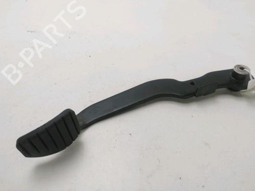 Used Break pedal DACIA SANDERO II TCe 90 (B8M1, B8MA, B8AC) (90 hp) 19748335