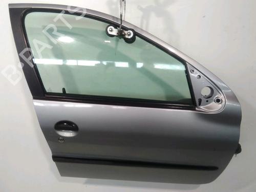 Used Right front door PEUGEOT 206 Hatchback (2A/C) 1.6 16V (109 hp) 28801209