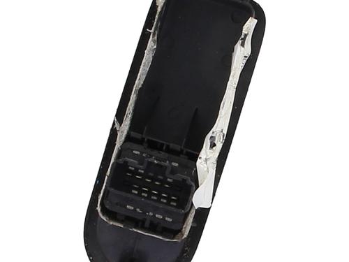Used Left front window switch Left front window switch RENAULT MEGANE II (BM0/1_, CM0/1_) 1.5 dCi (BM1F, CM1F) (86 hp) 33249384 33249384