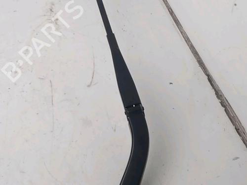 front-windshield-wiper-arm-renault-trafic-iii-van-fg_-2014-33809065 main image