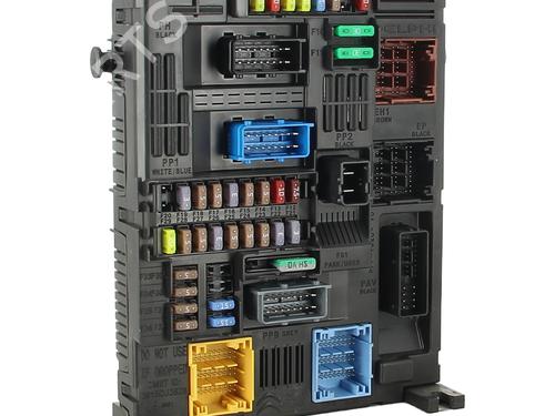 Used Fuse box Fuse box PEUGEOT 3008 II SUV (MC_, MR_, MJ_, M4_) 1.5 BlueHDi 130 (131 hp) 34387376 34387376