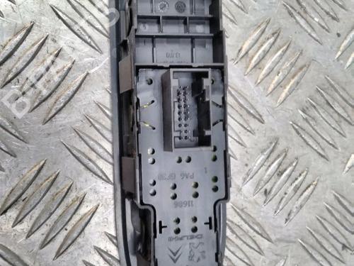 Used Left front window switch Left front window switch PEUGEOT 308 I (4A_, 4C_) 1.6 HDi (90 hp) 13666755 13666755