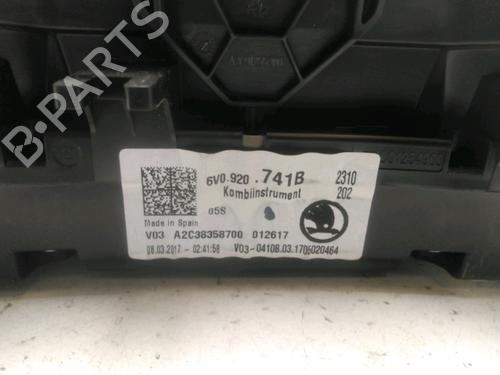 Used Instrument cluster SKODA FABIA III Estate (NJ5) 1.4 TDI (90 hp) 29551567