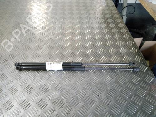 Used Tailgate lift support AUDI A1 Sportback (8XA, 8XF) 1.2 TFSI (86 hp) 14902417