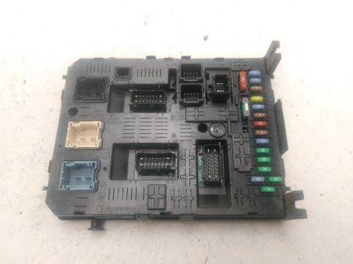 Fuse box CITROËN C4 Picasso I MPV (UD_) 1.6 HDi | BP26898143E1