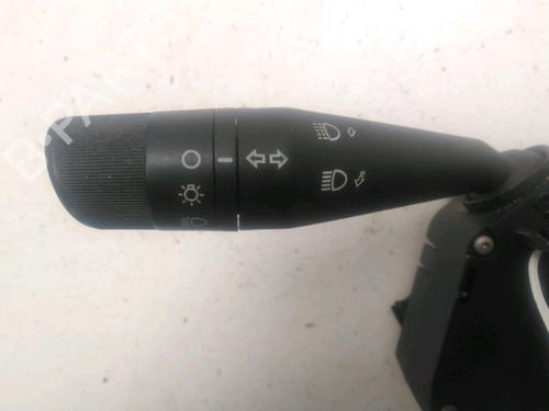 Used Steering column stalk FIAT GRANDE PUNTO (199_) 1.2 (65 hp) 25611305