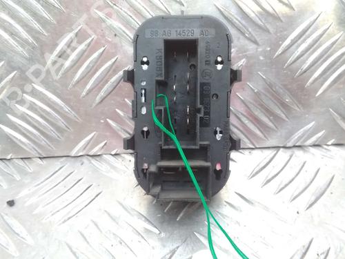 Used Left front window switch Left front window switch FORD FOCUS I Turnier (DNW) 1.6 16V (100 hp) 23181431 23181431