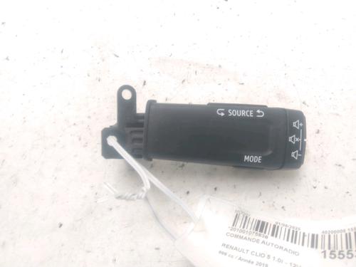 Used Switch Switch RENAULT CLIO V (B7_) 1.0 TCe 100 (B7MT) (101 hp) 28331079 28331079