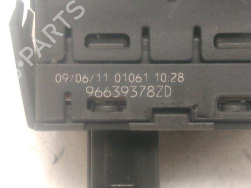Comutador vidro trás esquerdo Comutador vidro trás esquerdo CITROËN C4 Grand Picasso I (UA_) 1.6 HDi 110 (112 hp) 27332438 27332438