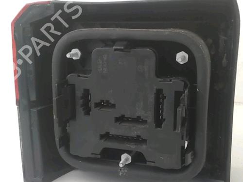 Used Right taillight Right taillight VW TRANSPORTER T4 Van (70A, 70H, 7DA, 7DH) 1.9 TD (68 hp) 33187979 33187979