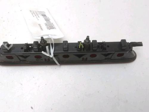 Luz central de freno PEUGEOT 206 Hatchback (2A/C) 1.4 HDi eco 70 (68 hp) 19069930
