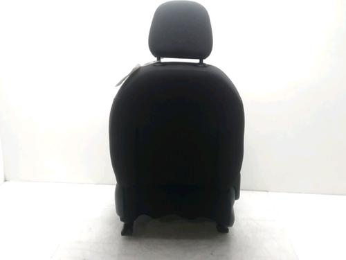 Right front seat PEUGEOT 208 I (CA_, CC_) 1.6 HDi / BlueHDi 75 | BP22403575C16