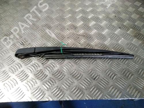 Used Front windshield wiper arm PEUGEOT 307 (3A/C) 2.0 HDi 135 (136 hp) 14902579