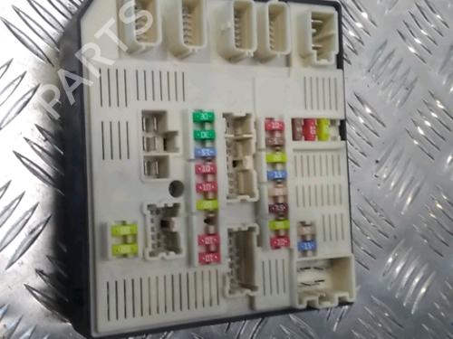 Used Fuse box RENAULT MEGANE III Hatchback (BZ0/1_, B3_) 1.5 dCi (106 hp) 13078577