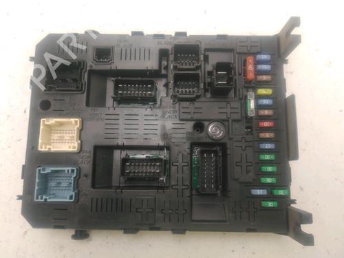 Used Fuse box Fuse box PEUGEOT 308 CC (4B_) 1.6 HDi (112 hp) 25706068 25706068