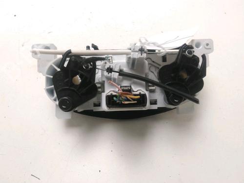 Used Climate control Climate control 19726231 19726231