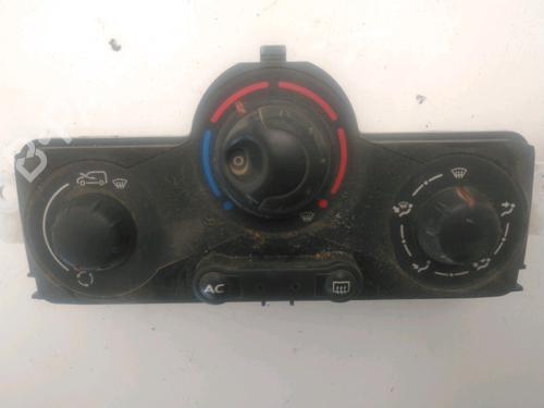 Used Climate control RENAULT KANGOO Express (FW0/1_) 1.5 dCi 90 (FW0G, FW05, FW08, FW11) (90 hp) 29469473
