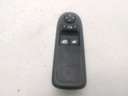 Used Left front window switch Left front window switch CITROËN C3 II (SC_) 1.2 VTi 82 (82 hp) 26121226 26121226