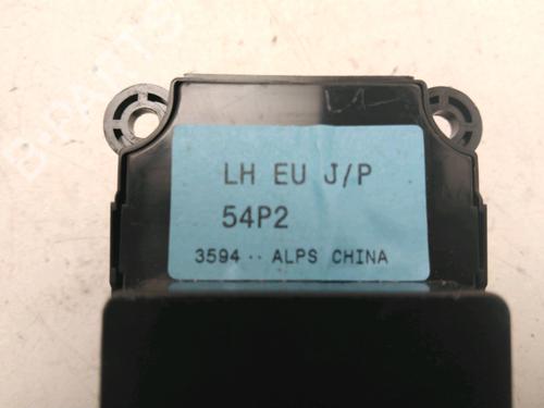 Used Left front window switch SUZUKI VITARA (LY) 1.6 DDiS AllGrip (APK416D) (120 hp) 30868400