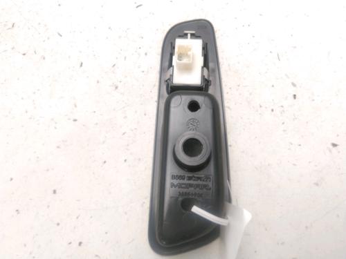 Left rear window switch JEEP RENEGADE SUV (BU, B1, BV) 1.6 CRD | BP28526535I29