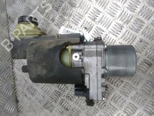 Used Steering pump Steering pump RENAULT LAGUNA Coupe (DT0/1) 2.0 dCi (DT01, DT08, DT09, DT0K, DT12, DT1C, DT1D, DT1M,... (150 hp) 11712657 11712657