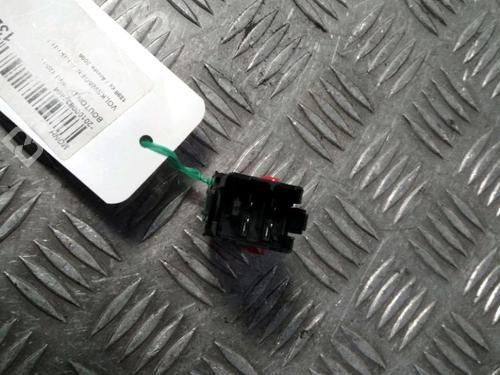 Used Warning switch VW TOURAN (1T1, 1T2) 1.9 TDI (105 hp) 13720932