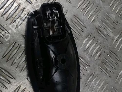 Used Front right interior door handle Front right interior door handle 13081093 13081093