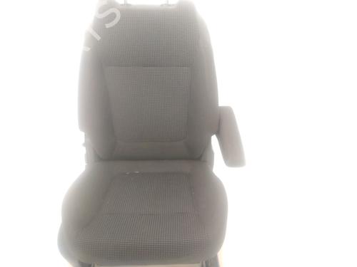 Right front seat PEUGEOT 5008 (0U_, 0E_) 1.6 BlueHDi 120 | BP27643785C16 