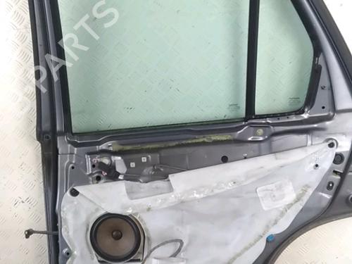 right-rear-door-honda-cr-v-ii-rd_-2001-2002-2003-2004-2005-2006-2007-37480309 main image