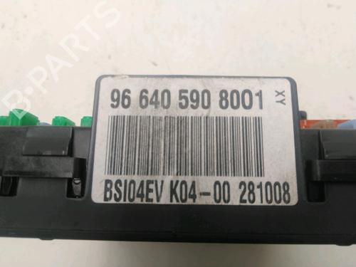 Used Fuse box Fuse box PEUGEOT 308 SW I (4E_, 4H_) 1.6 HDi (109 hp) 24881762 24881762