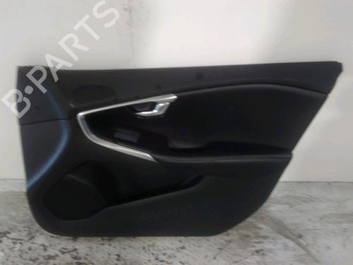 Forra frente esquerda Forra frente esquerda VOLVO V40 Hatchback (525) T2 (122 hp) 33297932 33297932