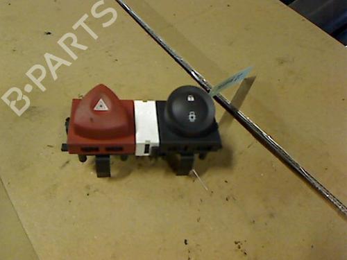 Used Warning switch RENAULT MEGANE II (BM0/1_, CM0/1_) [2001-2012]  17339081
