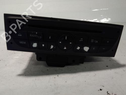 Used Radio RENAULT CLIO III (BR0/1, CR0/1) 1.5 dCi (88 hp) 15753409