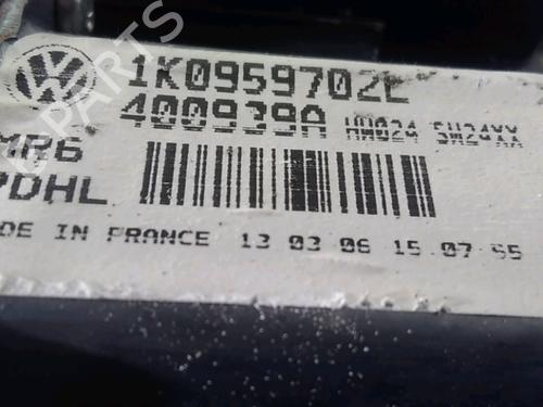 Used Front right window mechanism Front right window mechanism VW GOLF V (1K1) 1.9 TDI (105 hp) 20385885 20385885