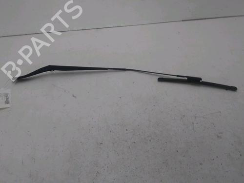 front-windshield-wiper-arm-renault-clio-v-b7_-2019-28087213 main image