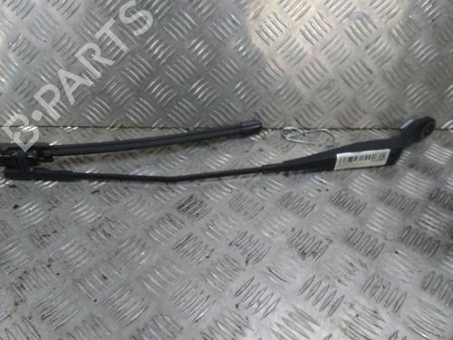 Used Front windshield wiper arm Front windshield wiper arm PEUGEOT 207 (WA_, WC_) 1.6 HDi (90 hp) 23181930 23181930