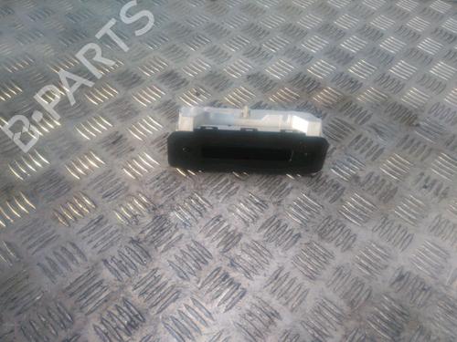 Used Display monitor PEUGEOT 206 Hatchback (2A/C) 1.4 i (75 hp) 16860164